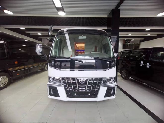 丰田考斯特改装商务车旅游出行舒适自由