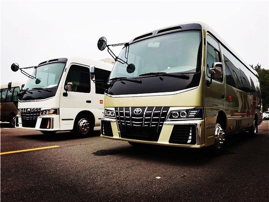 一汽丰田考斯特12座现车报价及参数图片