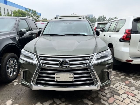 2022款雷克萨斯LX570优惠价格160万起售