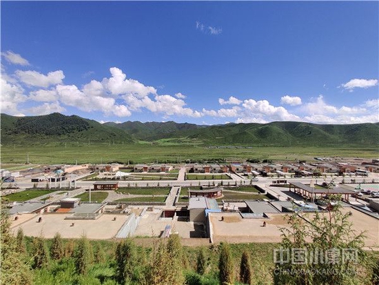 黑力宁巴村远眺景色