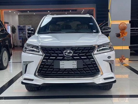 2022款雷克萨斯LX570回款秒杀价162万起