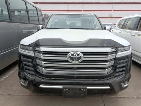 2022款丰田酷路泽LC300现车特价优惠