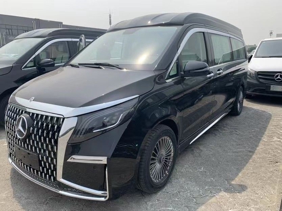 2022款奔驰V250 高顶商务顶级气场首选