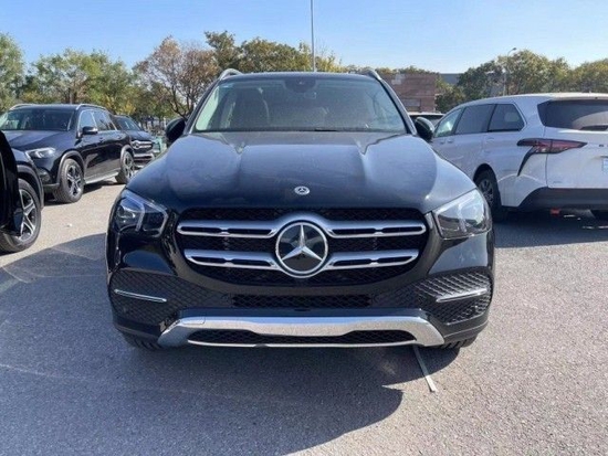 2022款奔驰GLE450墨版 港口现车优惠80万