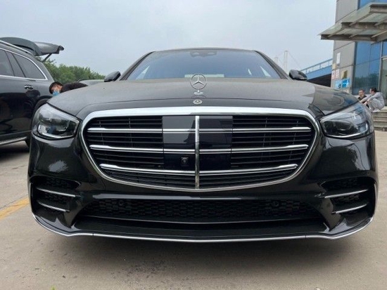 2022款奔驰S500进口现车 优惠让利15万
