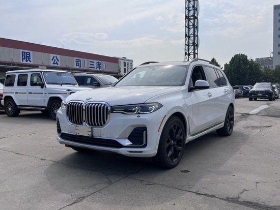 2022款美版宝马X7天津港现车88万 操控王