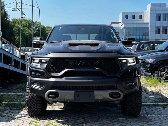 2022款道奇霸王龙限量版天津港价格138万