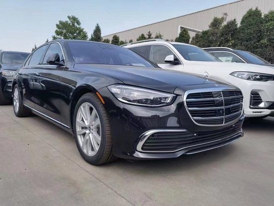 2022款奔驰S500长轴版现车120万疯狂降价