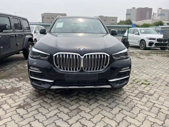 2022款宝马X5 3.0T进口现车60余万起售