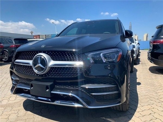 2022款奔驰GLE450现车70万起心动购车价