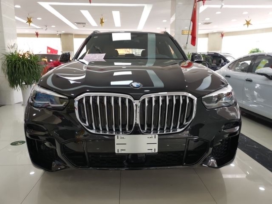 2022款宝马X5 3.0T现车手续齐全特价66万