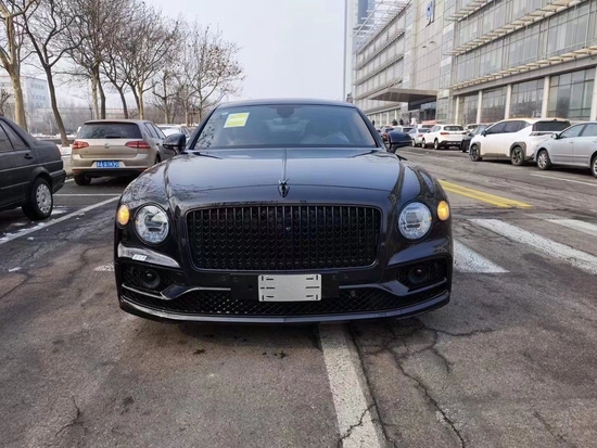 2022款款宾利飞驰4.0T津港现车实拍报价