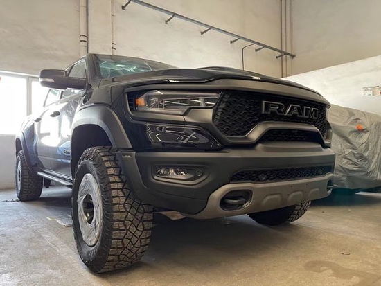 22款道奇霸王龙现车手续齐全110万起售