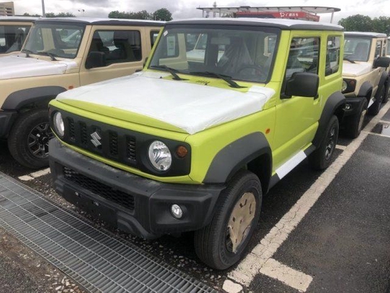 2022款铃木吉姆尼颜色齐全24万起走全国