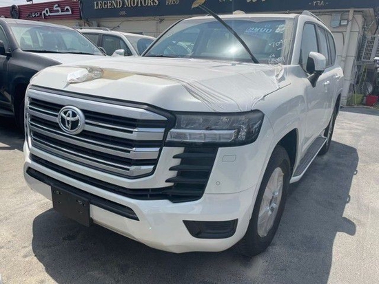 2022款丰田酷路泽LC300 仅95万起可分期