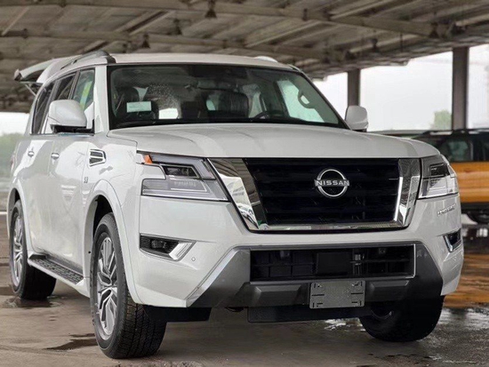 天津港22款尼桑途乐阿曼达5.6国六现车