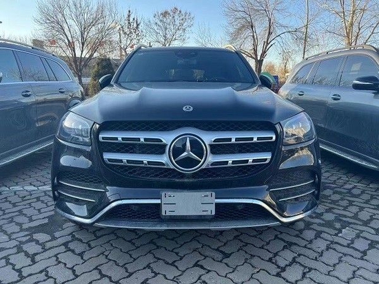 国六奔驰GLS450 港口展厅现车108万起售