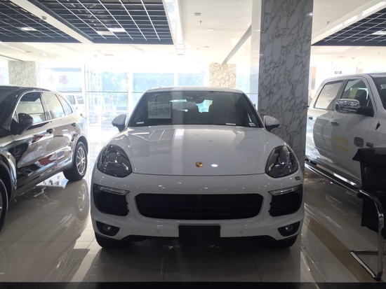 2021款保时捷卡宴天津港现车促销可分期