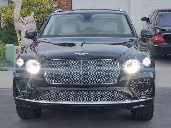 宾利添越国六新车到港 249万低首付提车