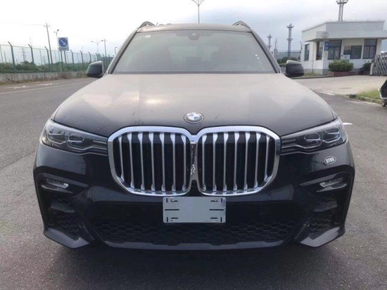 2022款宝马X7进口配置现车价格优惠出售