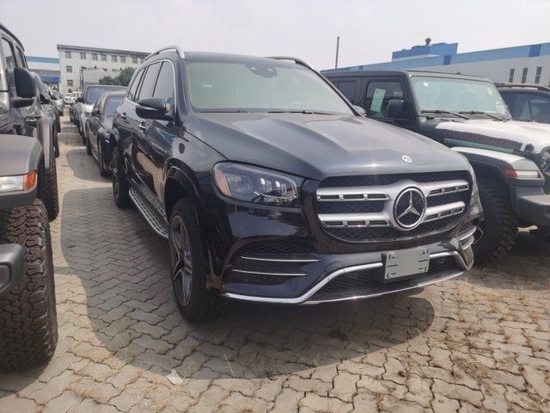 2022款奔驰GLS450七座豪华包现车110万