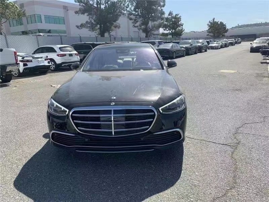 2022款奔驰S500 现车118万起分期全国