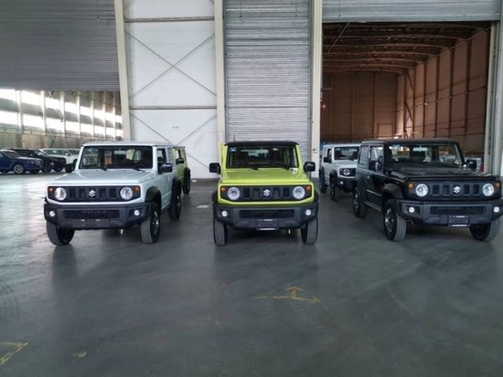 2022款铃木吉姆尼1.5L颜色多 24万起步