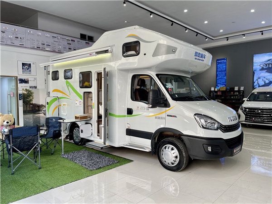 戴德自由风plus双拓展房车国庆特惠