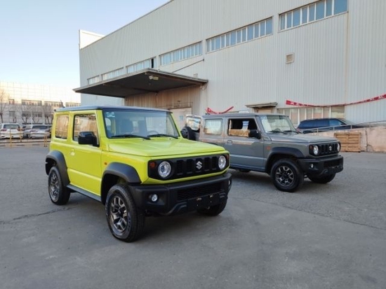 2022款铃木吉姆尼现车销售24万起售优惠