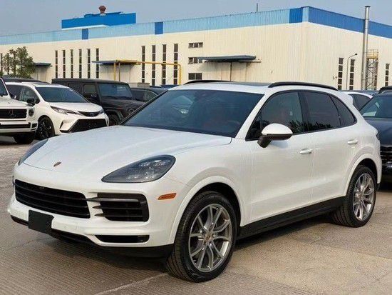 2022款进口保时捷卡宴天津现车80多万起