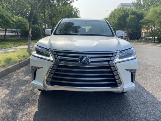 2022款美版雷克萨斯LX570现车 无消费税