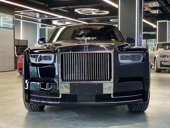 新一代劳斯莱斯幻影展位现车售价918万