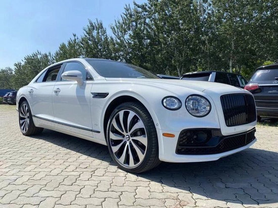 2022款宾利飞驰奢雅气韵新车到店报价