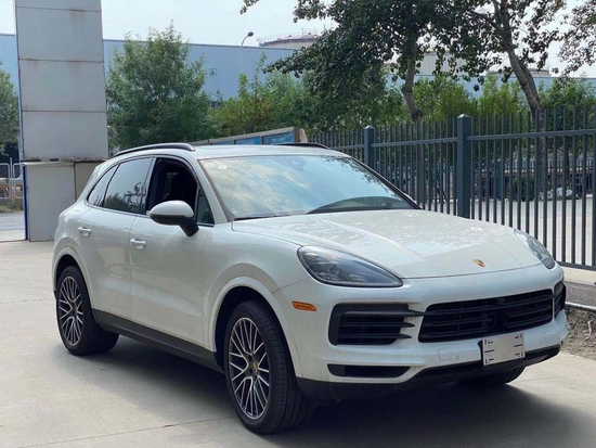 2022款保时捷卡宴加版高配 现车可按揭