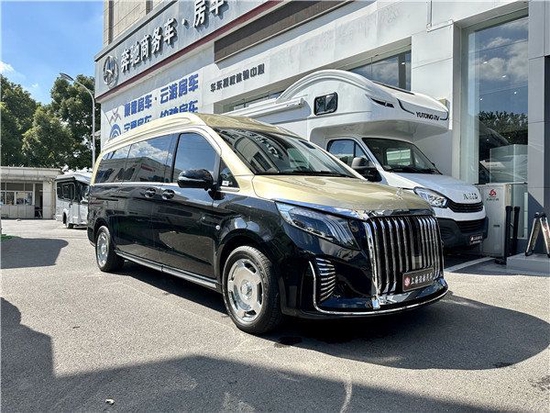 奔驰威霆双拼外观时尚大气特价惠