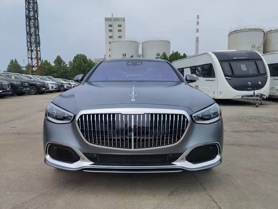 2022款迈巴赫S580现车特惠降价50万分期