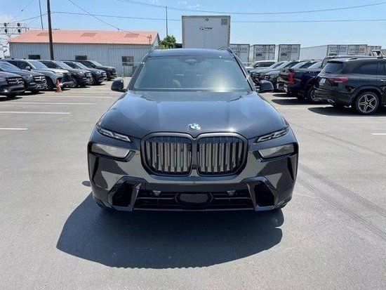 2023款宝马X7现车到港最新报价详情