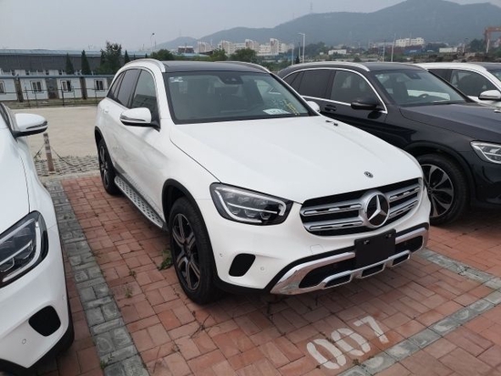 2022款奔驰GLC300现车到店享优惠可分期