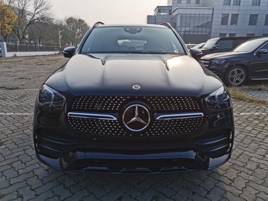 2022款加版奔驰GLE450 黑车咖内仅96万