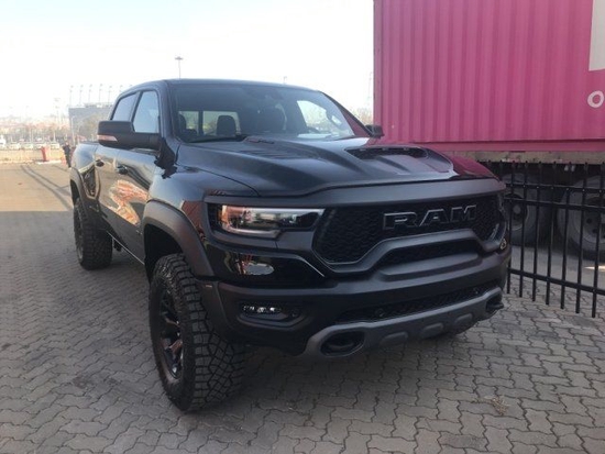 道奇公羊霸王龙6.2L大排量一级包90万起