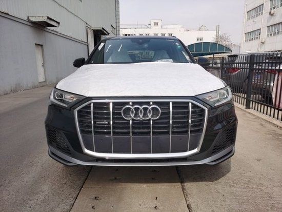 2022款奥迪Q7现车秒杀开年促销回馈价