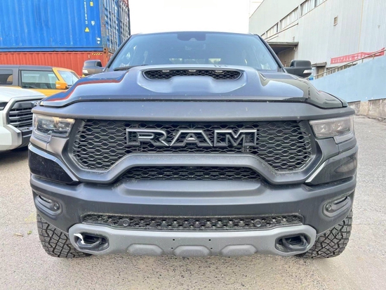 2022款道奇公羊霸王龙89万起吊打猛禽