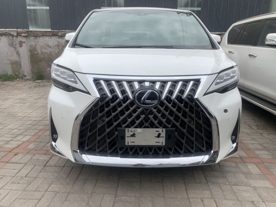 2022款雷克萨斯LM300港口现车优惠直降