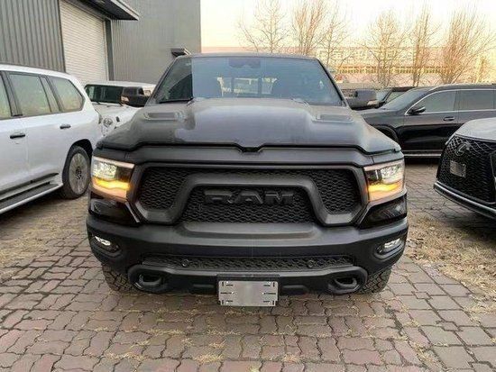 22款道奇公羊1500 5.7叛逆者63万手续齐