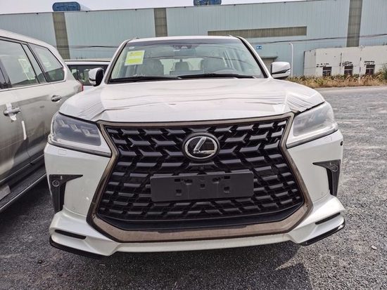 22款雷克萨斯LX570 最新报价180万起售