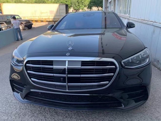 2023款奔驰S580顶配现车抄底价让利出售