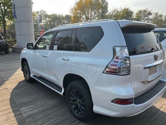 23款雷克萨斯GX460现车港口特价90余万