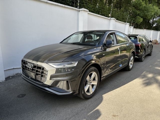 2023款奥迪Q8国六价格低至62万起热销中