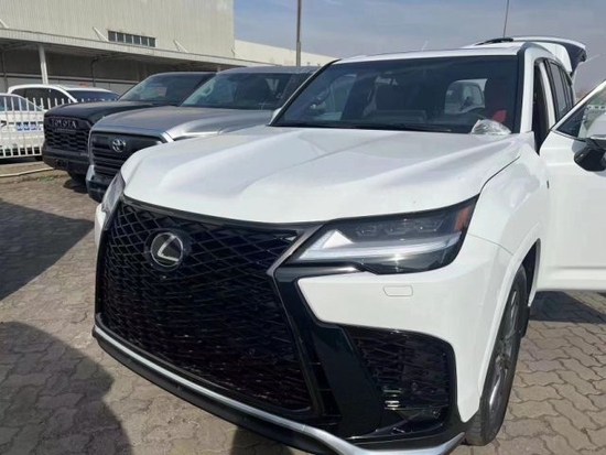 2023款雷克萨斯LX600奢华SUV现车优惠