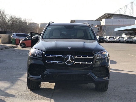 2023款奔驰GLS450报价稀缺配色选配实用